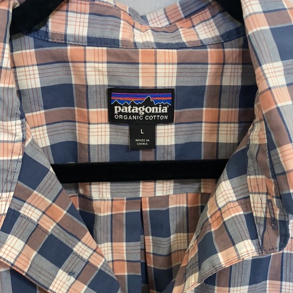 Men’s Patagonia Button Down - Picture 3 of 4